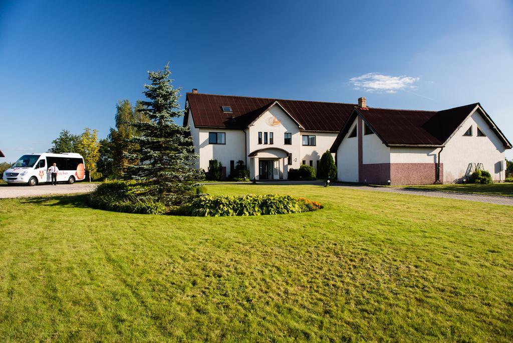 Hotel Sanvilla Sigulda Exterior photo